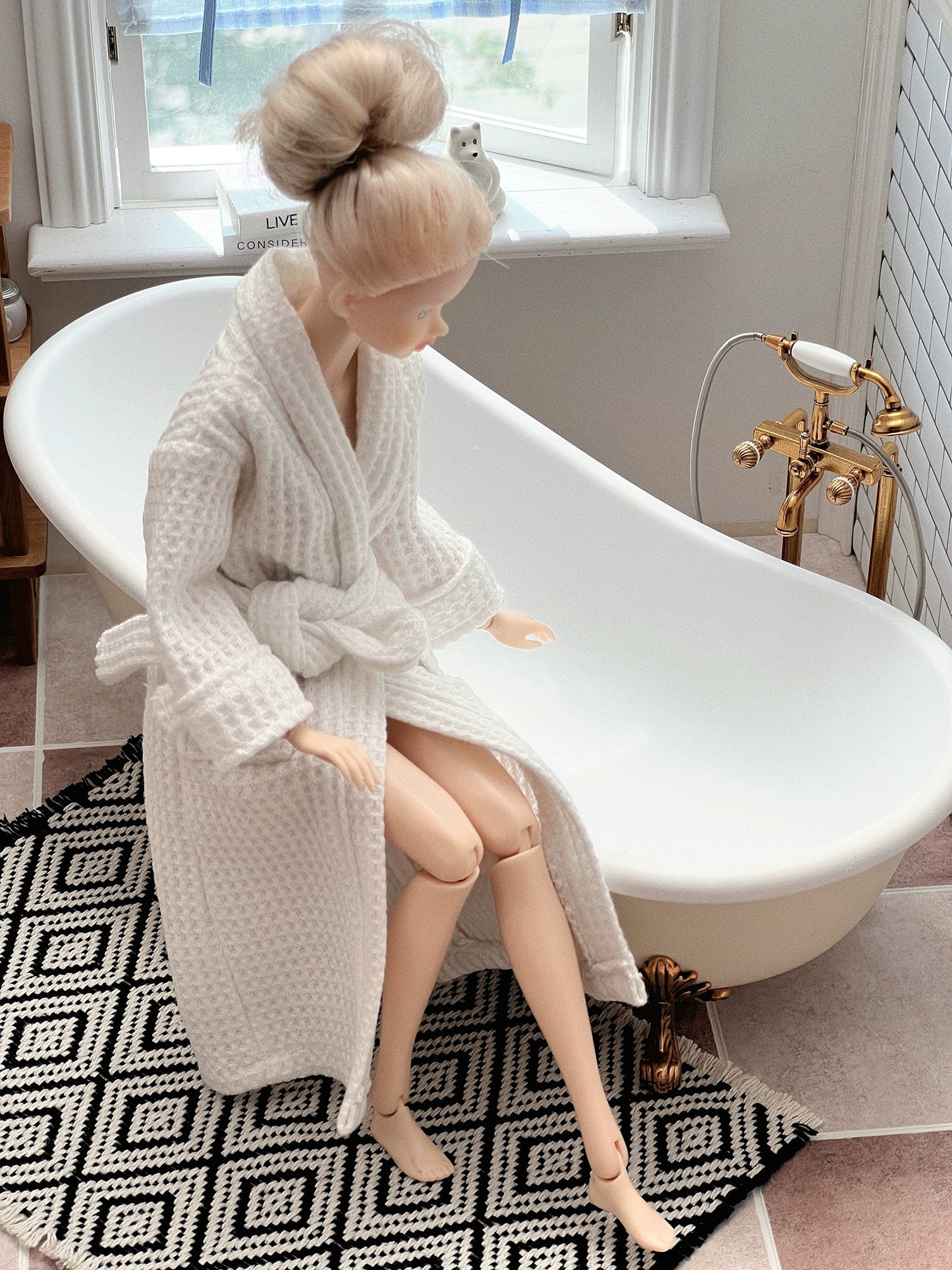 1/6スケール ヴィンテージシャワーヘッド - BJD&ブライス用ミニチュアドールハウスバスルームアクセサリー(ゴールド&シルバーカラー)