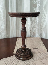 装飾彫刻入り ハンドメイド ドール用ラウンドテーブル