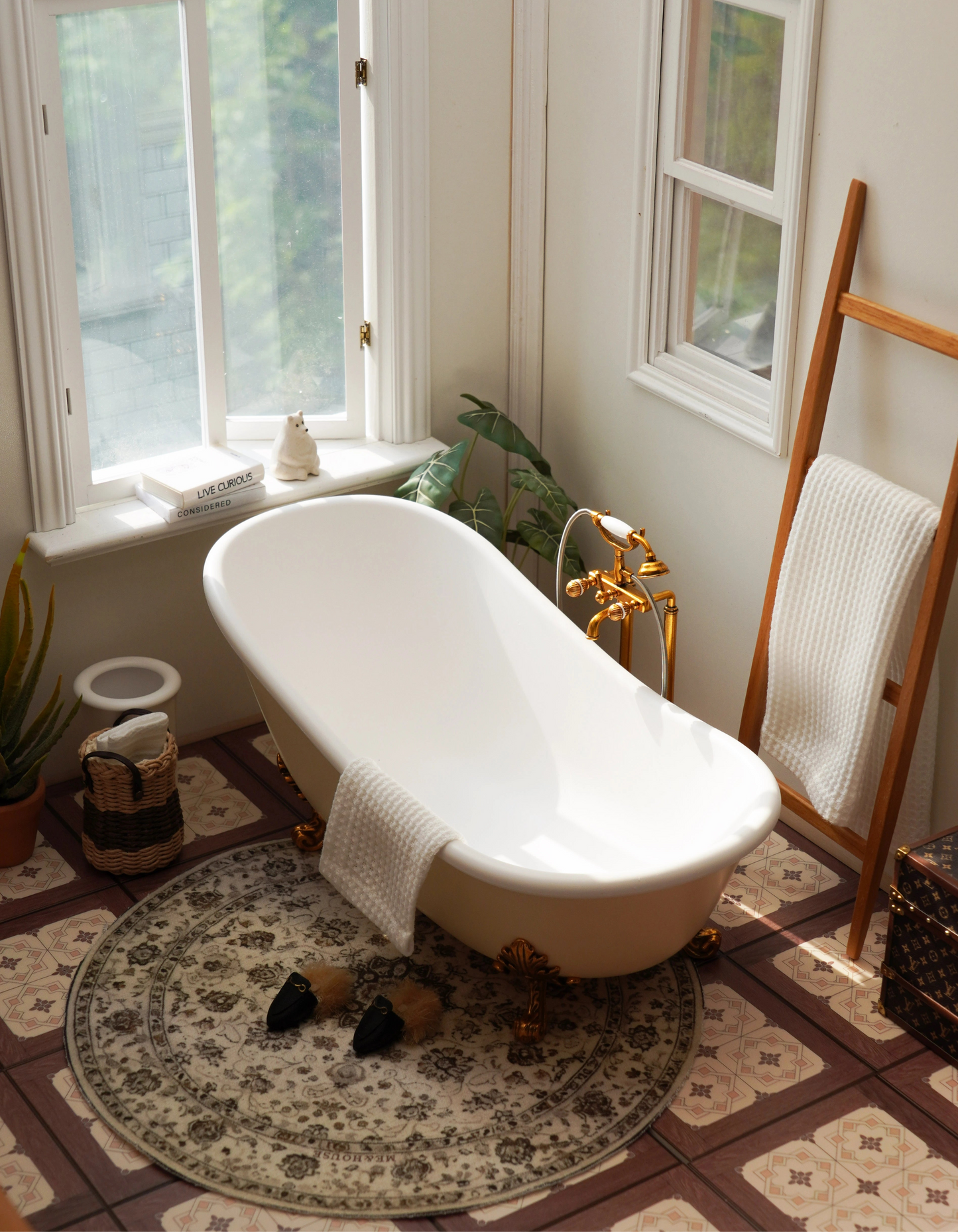 1/6スケール ドールハウス家具 – バスタブ | BJD、ブライス、フィギュア用ミニチュア ヴィンテージ彫刻バスタブ